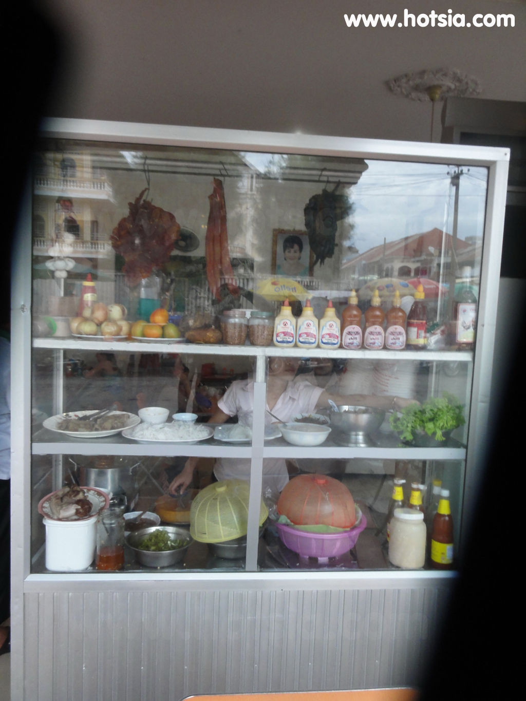 พระตะบอง ร้านอาหาร white rose พระตะบอง