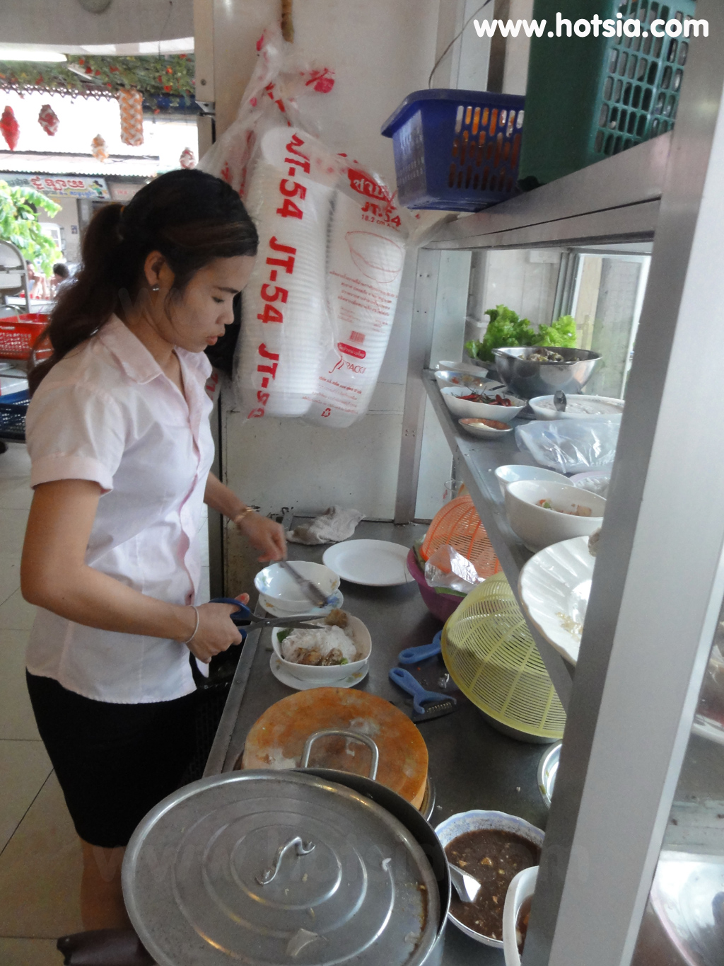 พระตะบอง ร้านอาหาร white rose พระตะบอง