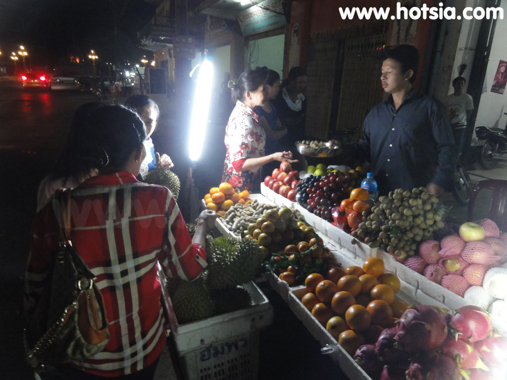 จังหวัดกำปอด ร้านอาหารโต้รุ่ง ทุเรียนปั่น