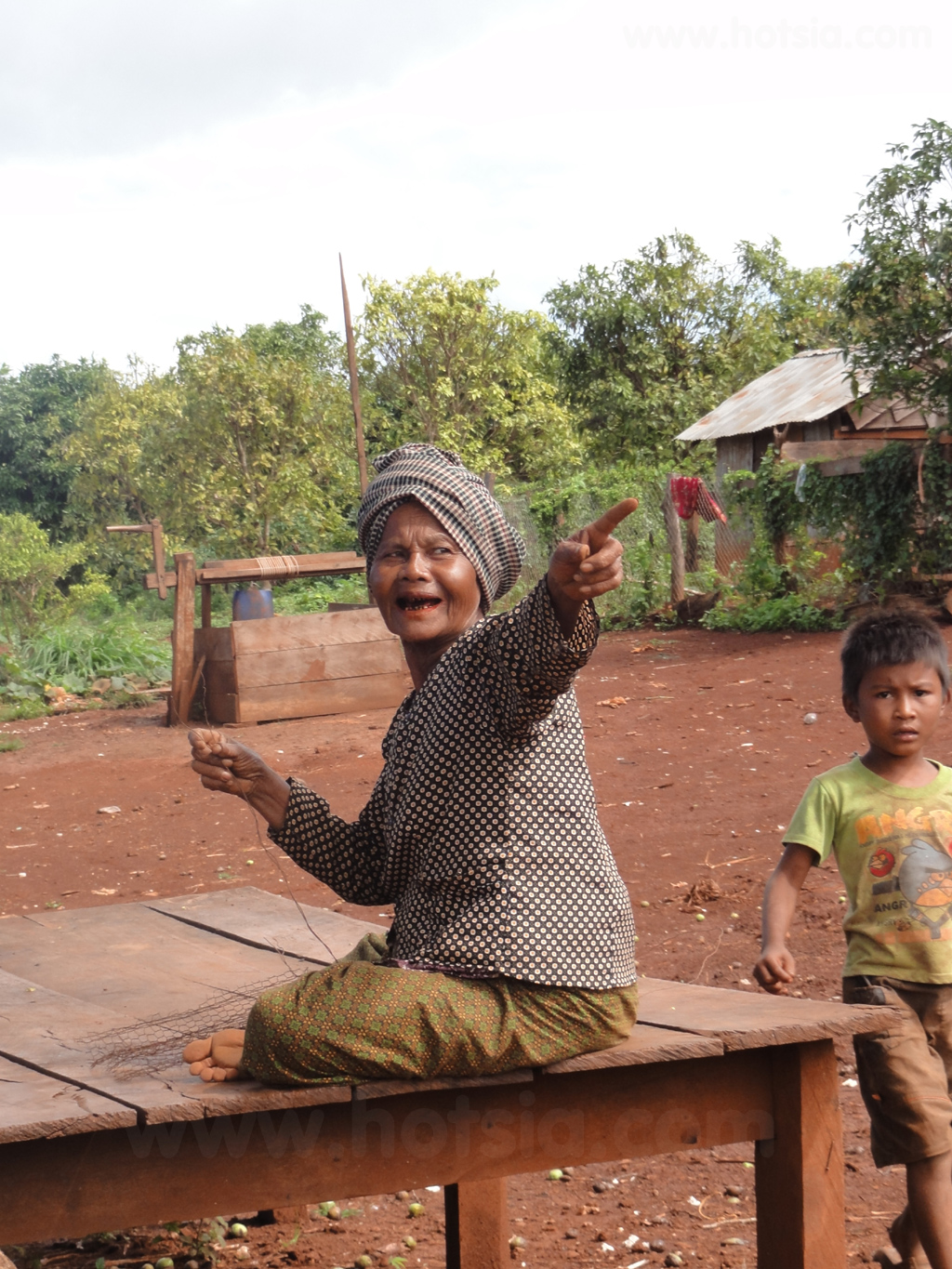 มณฑลคีรี น้ำตกบุศรา (bousra waterfall)