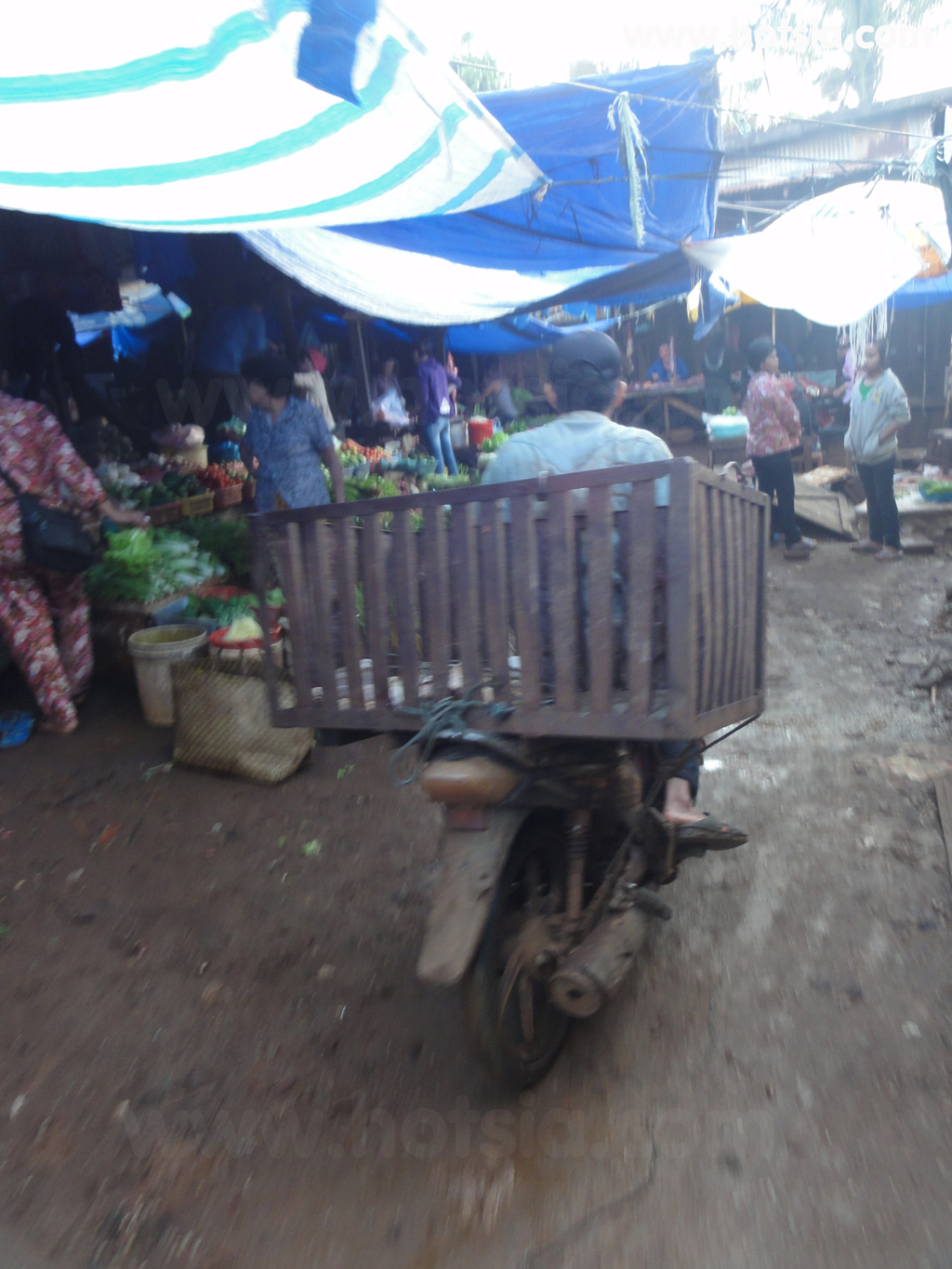 มณฑลคีรี ตลาดเช้าเมืองแสนมโนรม มณฑลคีรี