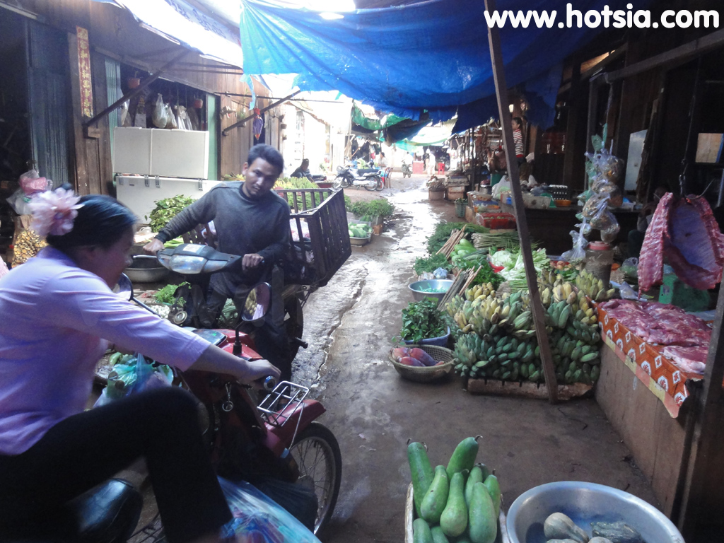 มณฑลคีรี ตลาดเช้าเมืองแสนมโนรม มณฑลคีรี