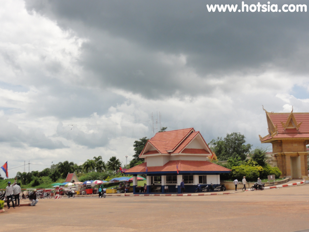 จังหวัดบันเตียเมียนเจย ด่านช่องจอม-โอเสม็ดสุรินทร์