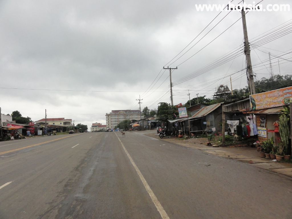 เมืองไพลิน ด่านบ้านผักกาด -จันทบุรี เมืองปรม-ไพลิน