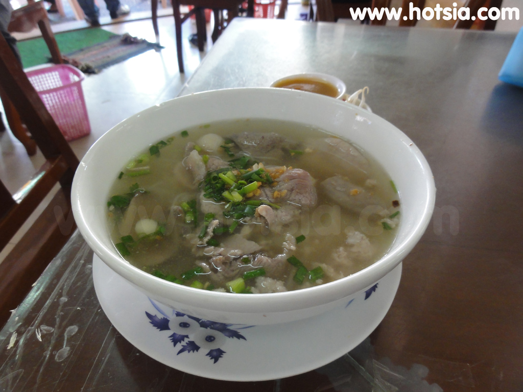 กรุงพนมเปญ ร้านก๋วยเตี๋ยวอร่อยจัดในพนมเปญ
