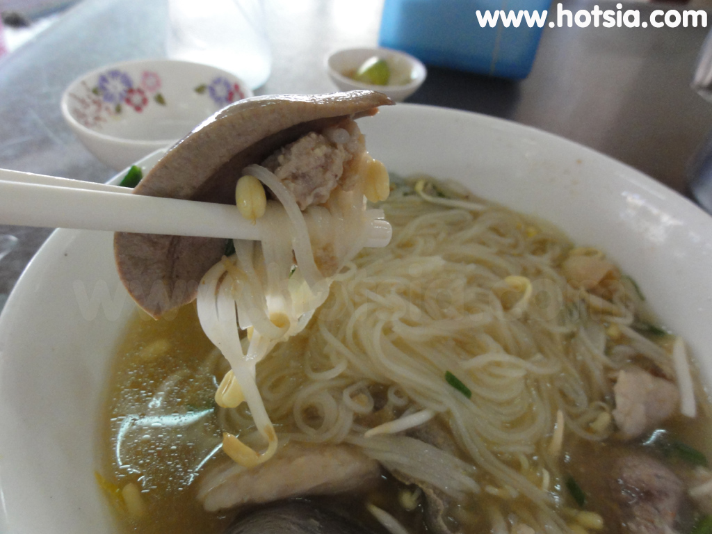 กรุงพนมเปญ ร้านก๋วยเตี๋ยวอร่อยจัดในพนมเปญ