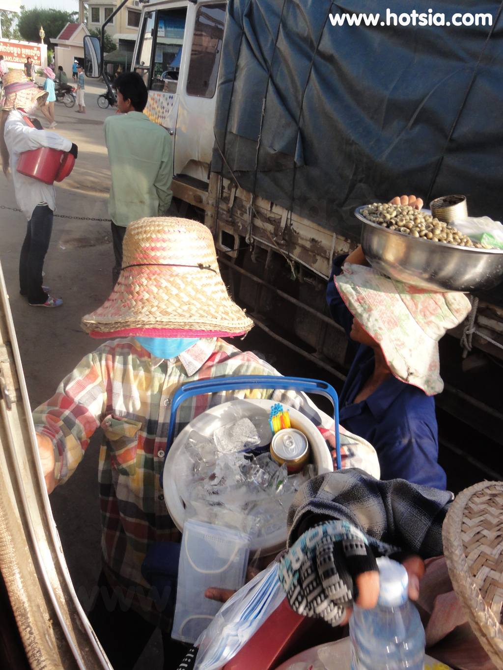 จังหวัดเปรยแวง รถจากเปรยแวงไปพนมเปญ
