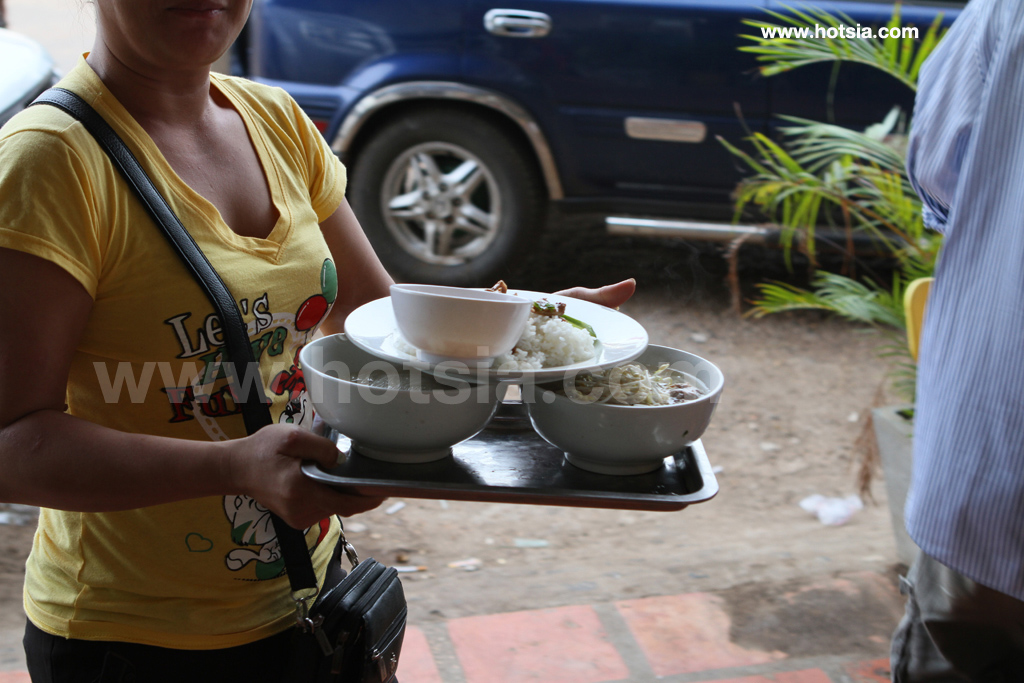 เที่ยวสตรึงแตรง ร้านอาหารเช้าสตรึงแตรง