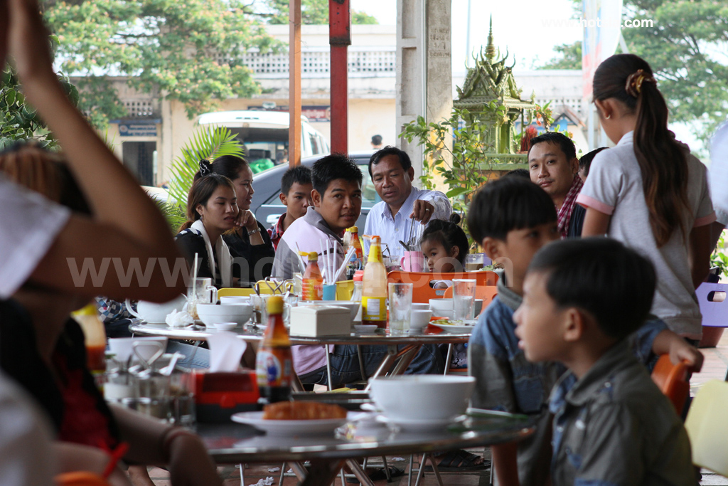เที่ยวสตรึงแตรง ร้านอาหารเช้าสตรึงแตรง