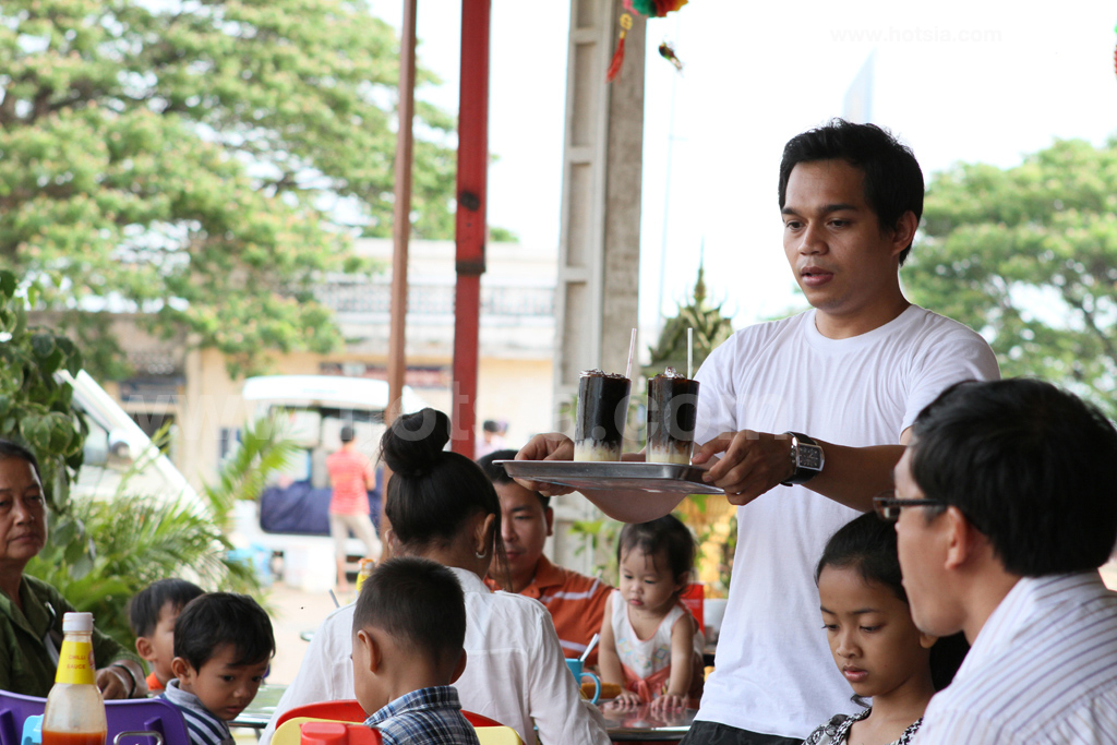 เที่ยวสตรึงแตรง ร้านอาหารเช้าสตรึงแตรง