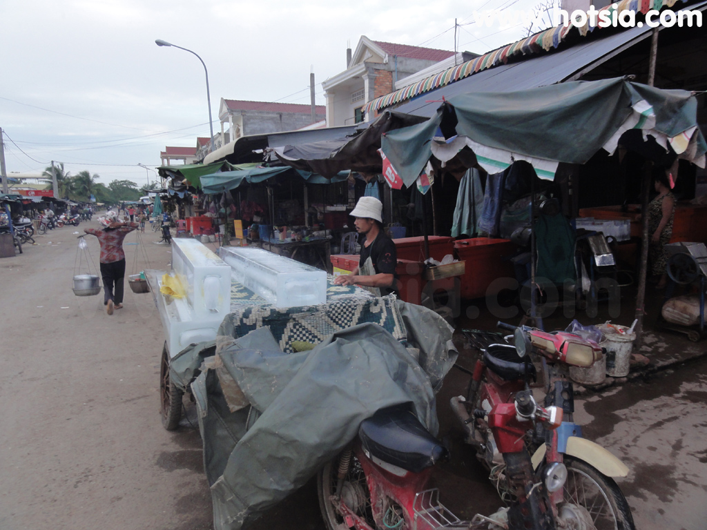 กัมพูชา จังหวัดสวายเรียง ตลาดเช้าสวายเรียง