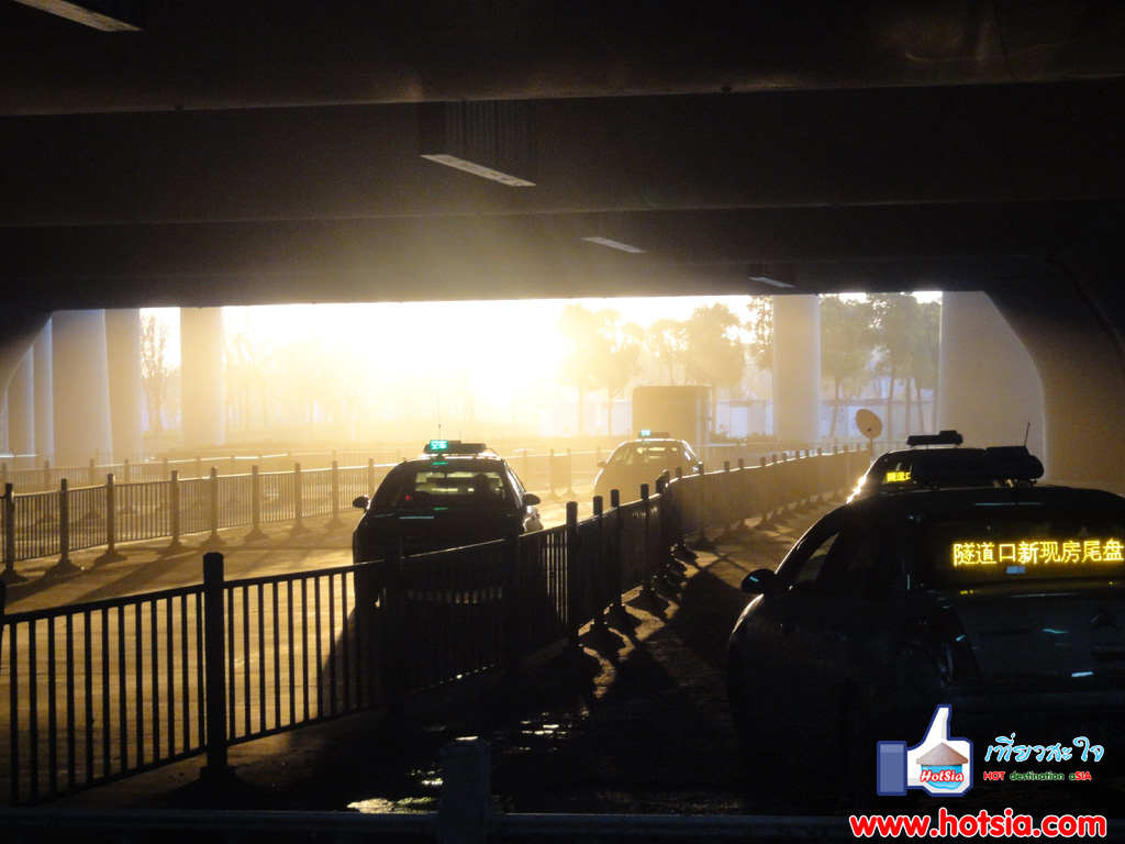 เที่ยวมณฑลหูเป่ย สถานีรถไฟความเร็วสูงเมืองอู่ฮั่น