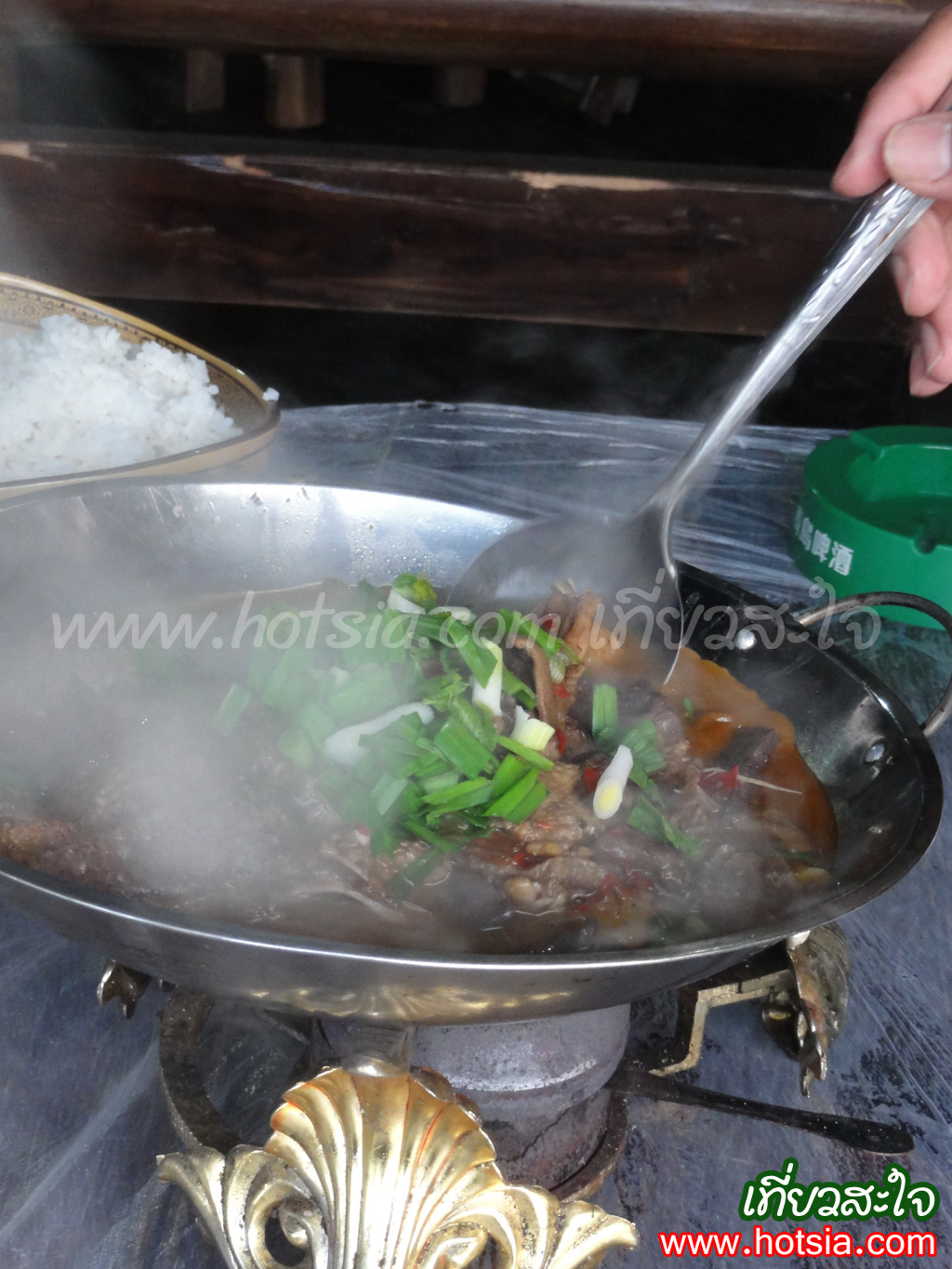 เที่ยวมณฑลหูหนาน ร้านอาหารแนะนำเมืองโบราณเฟิ่งหวง