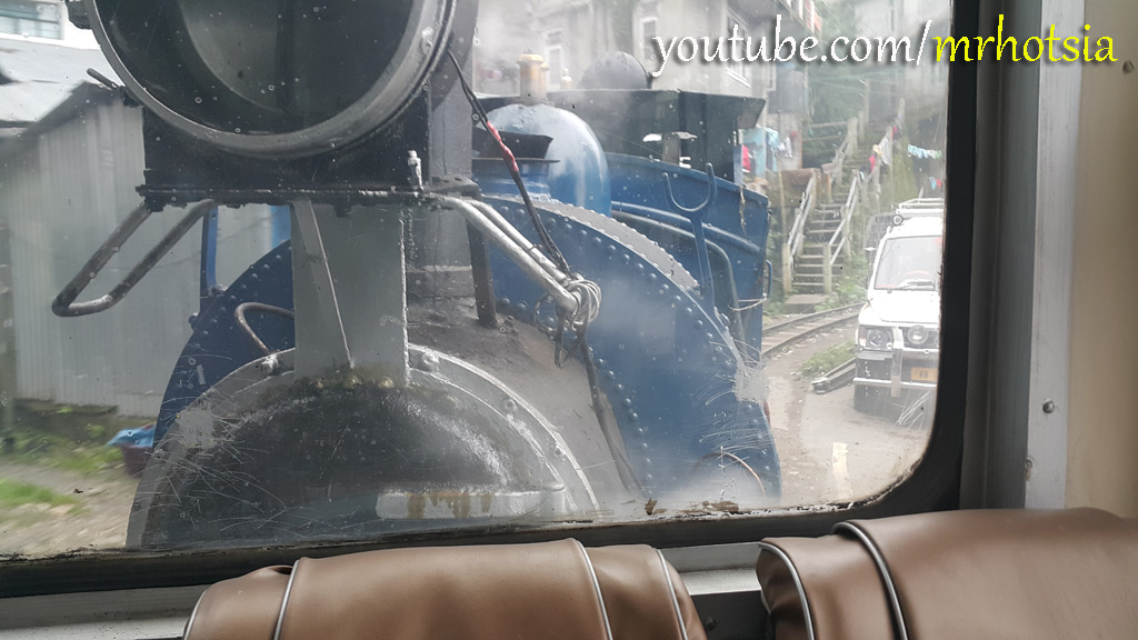 เที่ยวดาร์จีลิ่งด้วยตัวเอง รถไฟไอน้ำดาร์จีลิ่ง อินเดีย