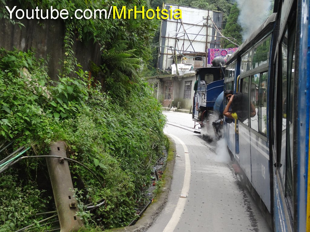 เที่ยวดาร์จีลิ่งด้วยตัวเอง รถไฟไอน้ำดาร์จีลิ่ง อินเดีย