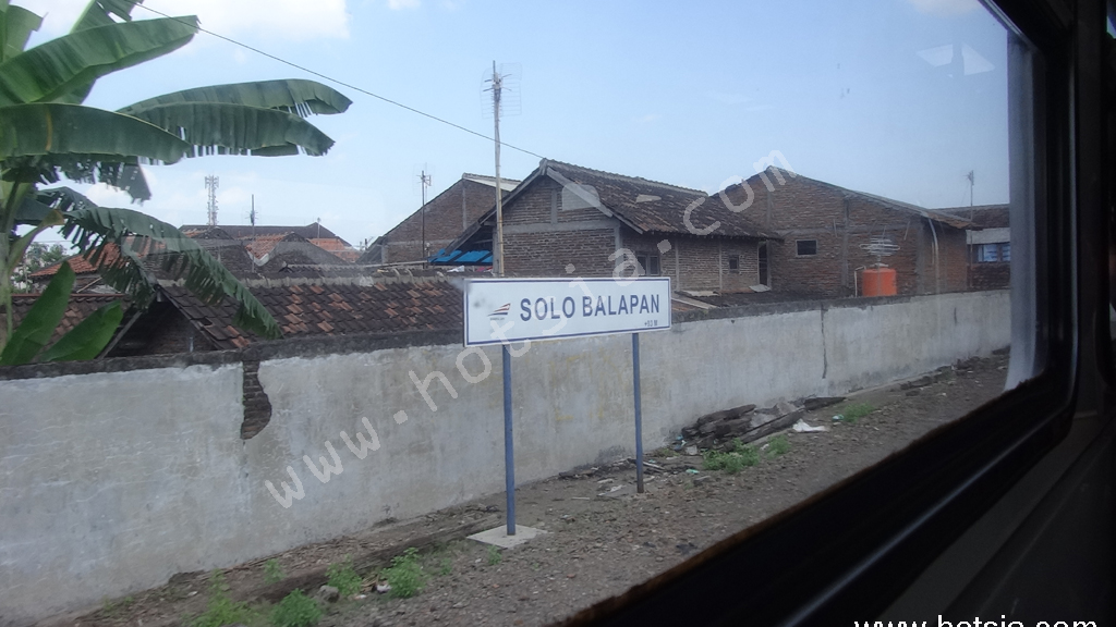 เมืองโซโล สุราการ์ต้า รถไฟจากโซโล สุราการ์ต้า ไปยอร์คยากาตาร์