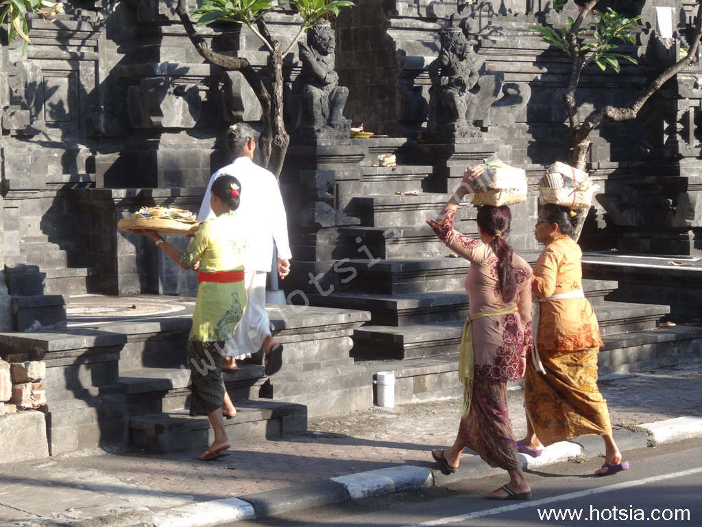 เที่ยวบาหลีด้วยตัวเอง ต้นตำหรับศาลพระภูมิในบาหลี อินโดนีเซีย