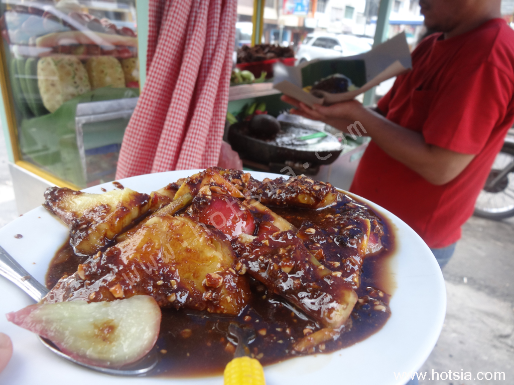 เมดาน สุมาตรา โรจัก ผลไม้รวมน้ำปลาหวาน