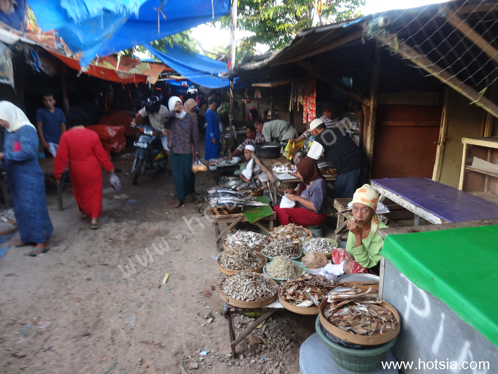 ซูมีเนป (sumenep) ตลาดเช้าซูมีเนป