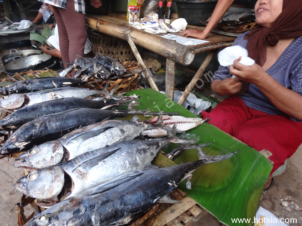 ซูมีเนป (sumenep) ตลาดเช้าซูมีเนป