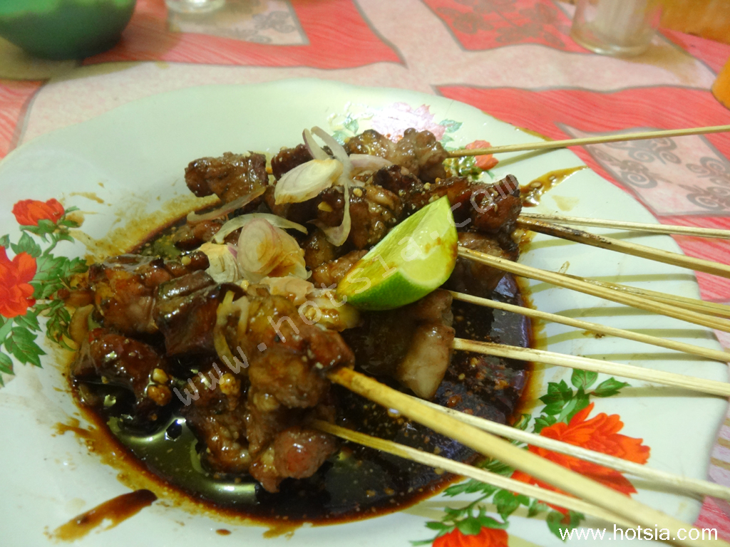 ซูมีเนป (sumenep) สะเต๊ะแพะมาดูรา