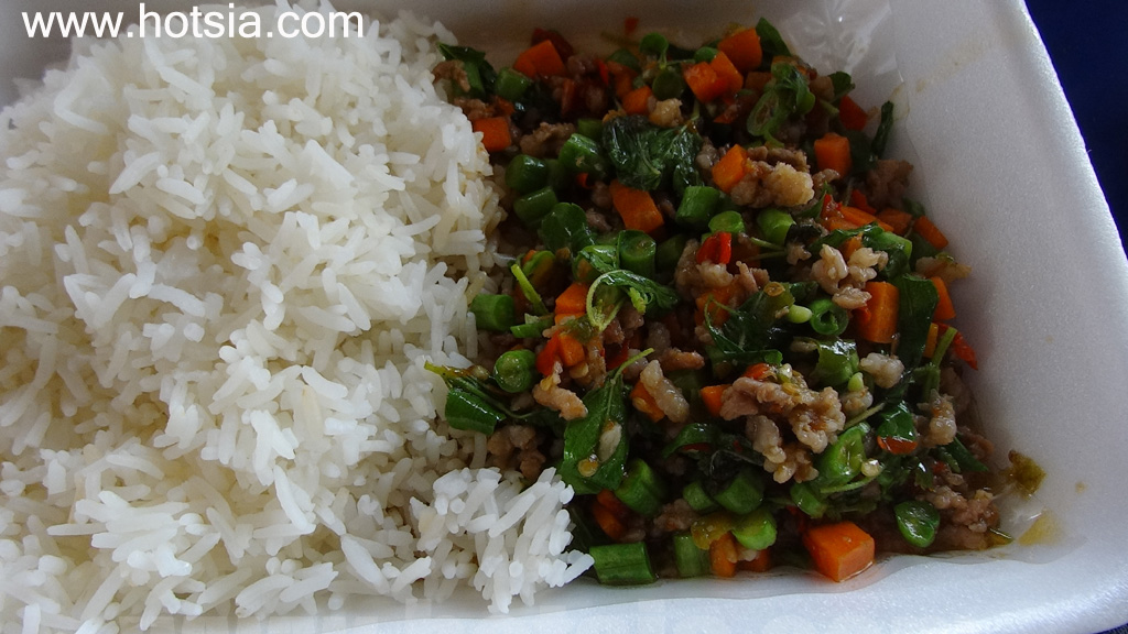 เที่ยวแขวงบ่อแก้ว ร้านอาหารในบ้านต้นผึ้ง ลาว