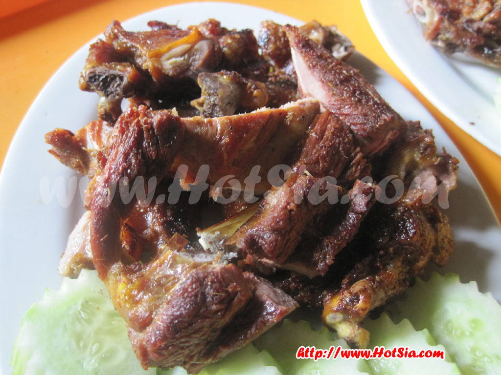 แขวงบ่อแก้ว เฝอร้านมิก ร้านปิ้งเป็ด ห้วยทราย(houay xai) แขวงบ่อแก้ว ลาว