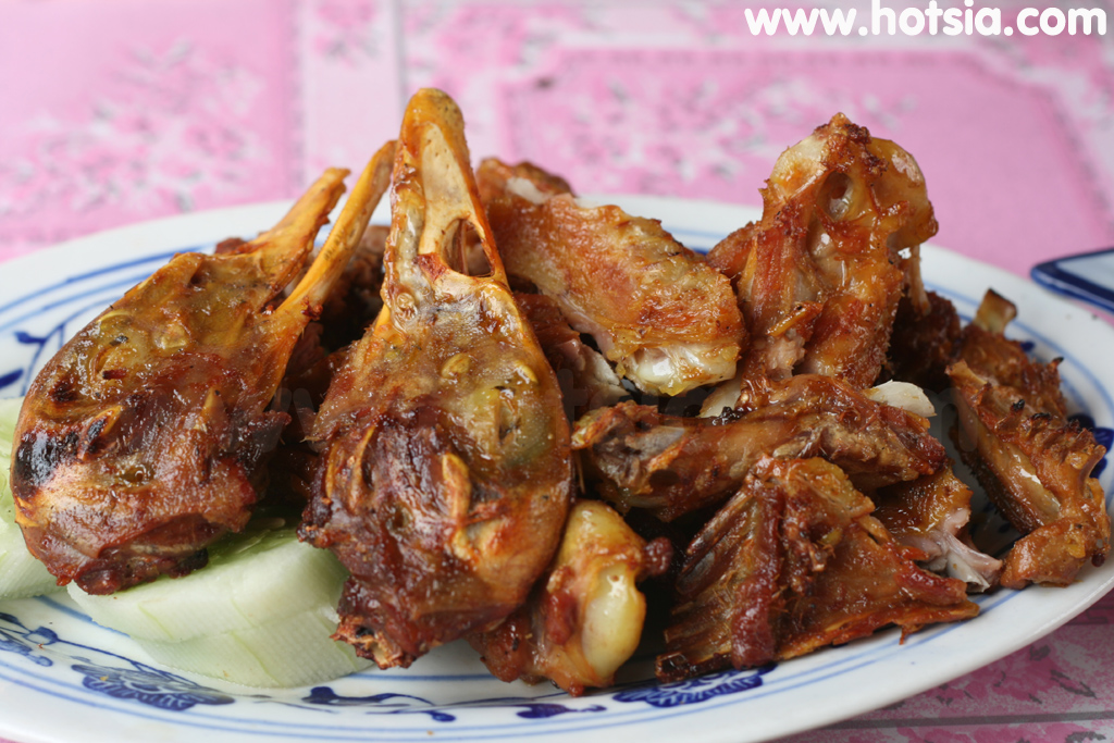 เที่ยวแขวงบ่อแก้ว ปิ้งเป็ดร้านโค้งแว๊บห้วยทราย