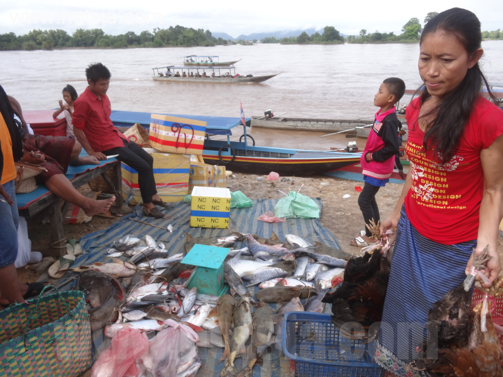 จำปาสัก ตลาดเช้าบ้านนากะสัง