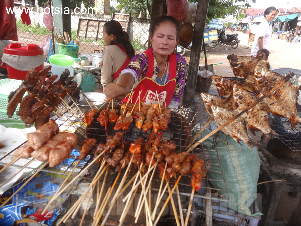 จำปาสัก ตลาดเช้าบ้านนากะสัง