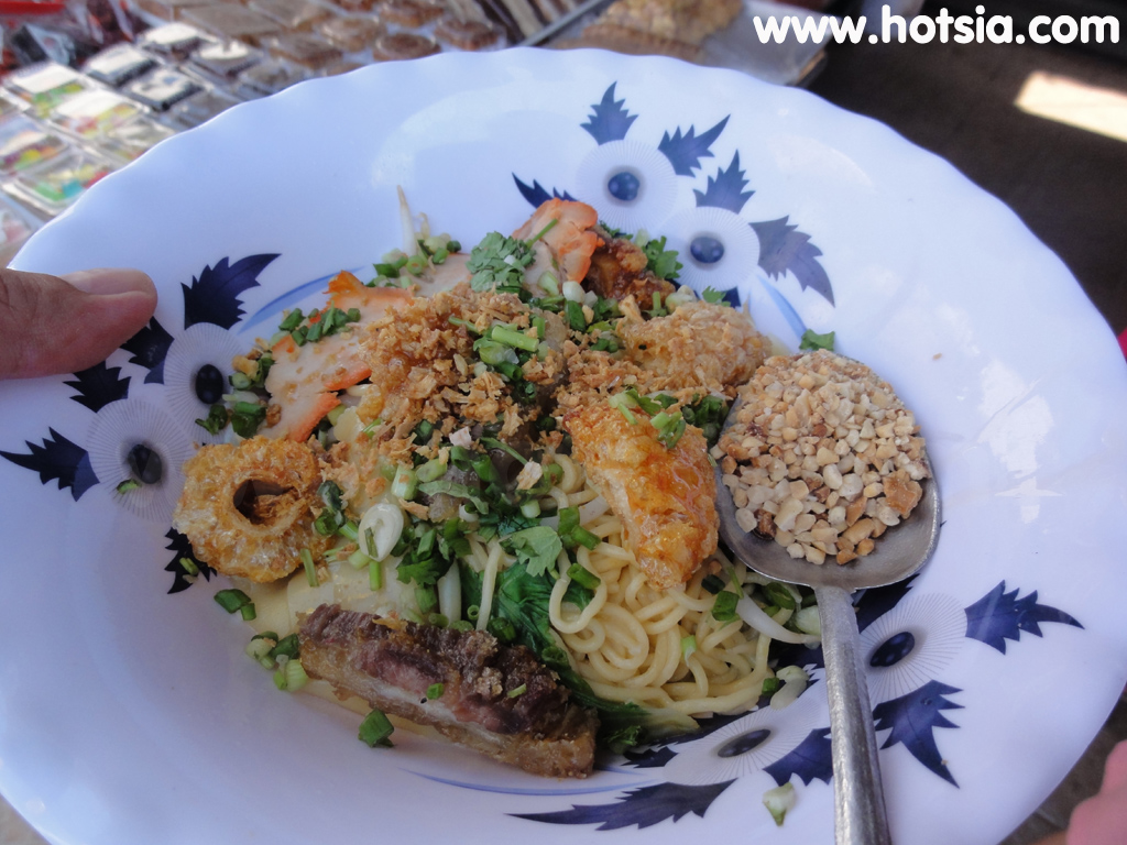 เที่ยวปากเซ จำปาสัก ก๋วยเตี๋ยวนางแสงดาว ปากเซ