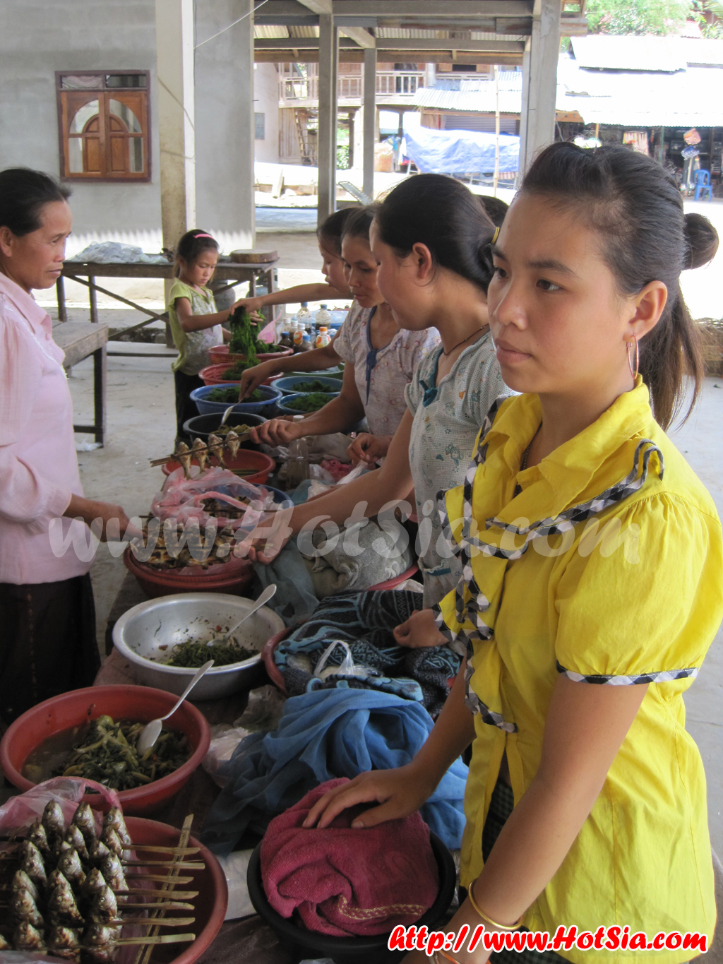 ซำเหนือแขวงหัวพัน นั่งรถจากเชียงขวางไปซำเหนือแขวงหัวพันประเทศลาว(Xieng Khuang to Sam Neua Houa Phanh)