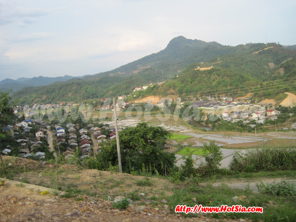 ซำเหนือแขวงหัวพัน สถานีขนส่งซำเหนือ แขวงหัวพัน