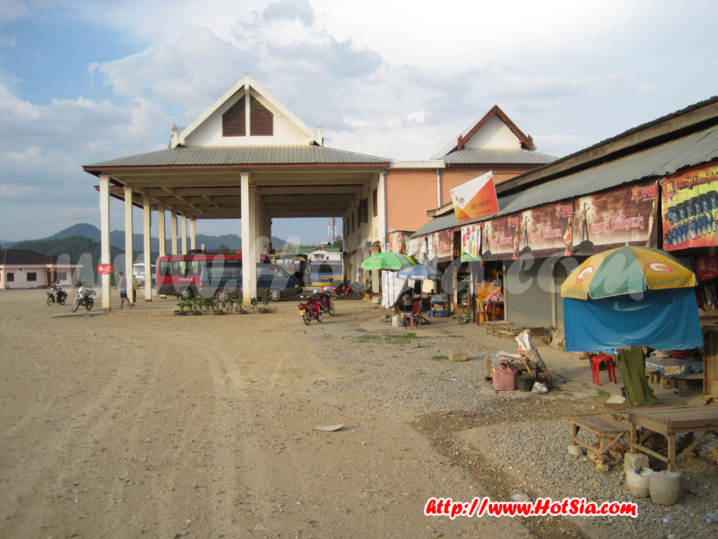 ซำเหนือแขวงหัวพัน สถานีขนส่งซำเหนือ แขวงหัวพัน
