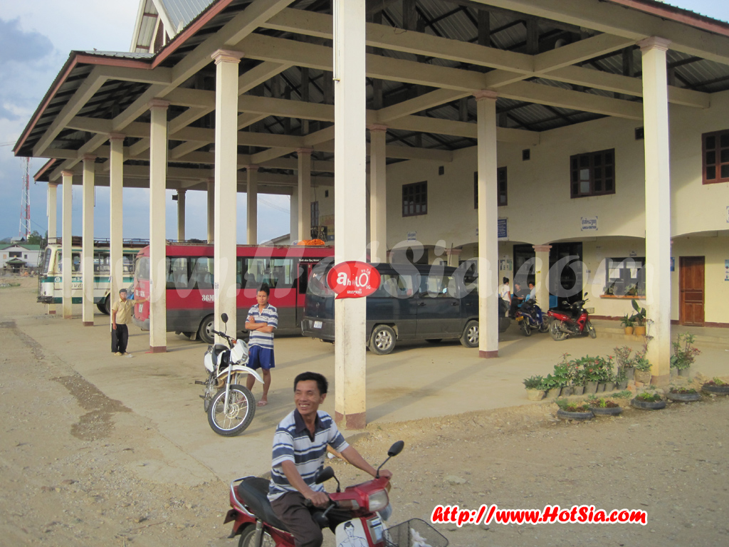 ซำเหนือแขวงหัวพัน สถานีขนส่งซำเหนือ แขวงหัวพัน