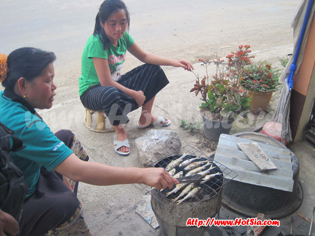 ซำเหนือแขวงหัวพัน เดินเล่นที่ซำเหนือ แขวงหัวพัน