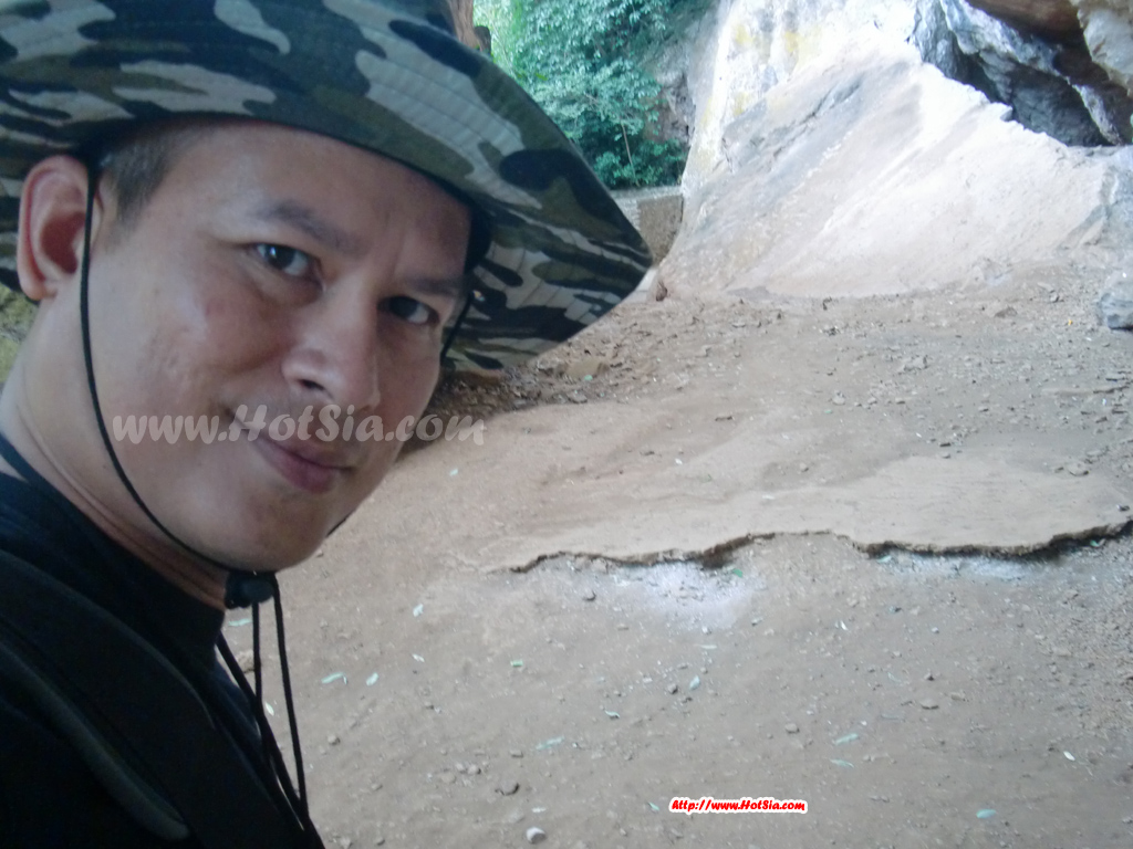 ซำเหนือแขวงหัวพัน ถ้ำท่านคำไต สีพันดอน