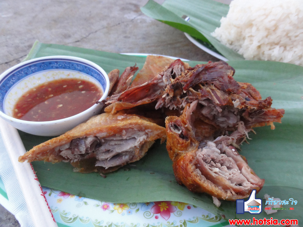 หลวงน้ำทา ข้าวเหนียว ส้มตำ เป็ดย่าง หลวงน้ำทา