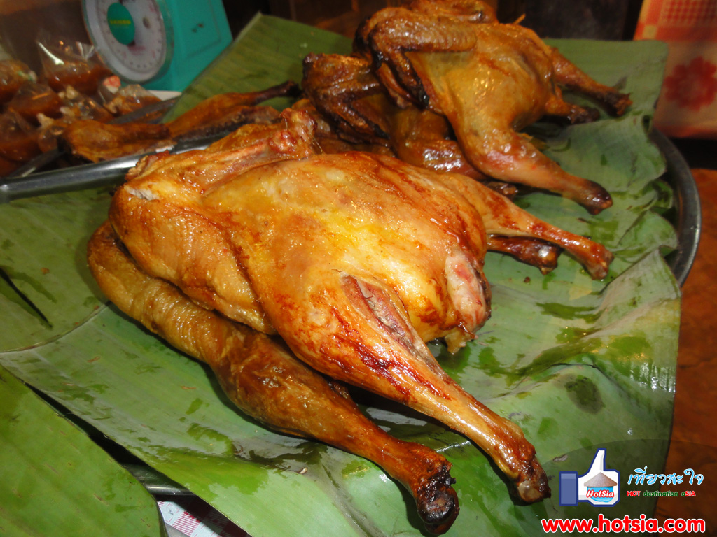 หลวงน้ำทา ข้าวเหนียว ส้มตำ เป็ดย่าง หลวงน้ำทา