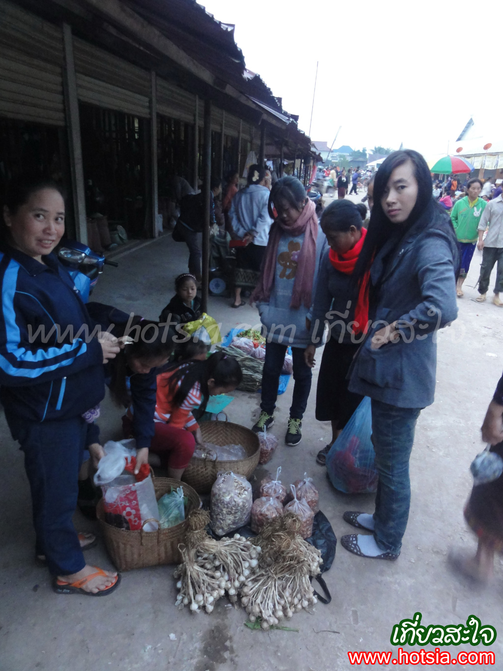 หลวงน้ำทา ตลาดเช้าเมืองสิง