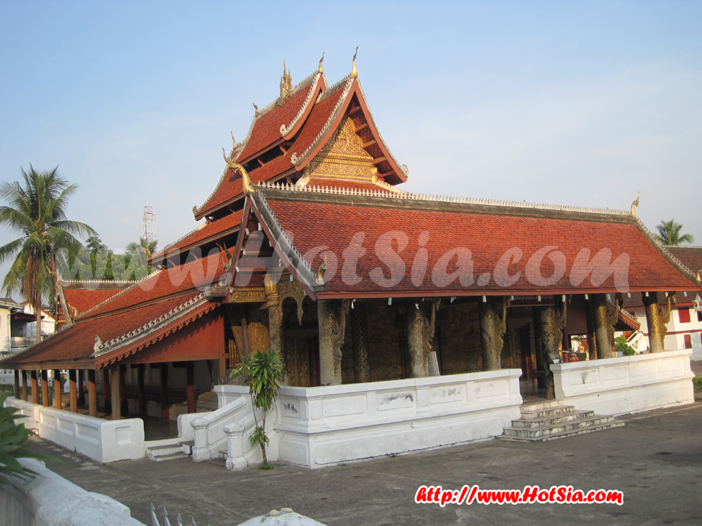 หลวงพระบาง ข้าวจี่อาหารเช้าของชาวหลวงพระบาง