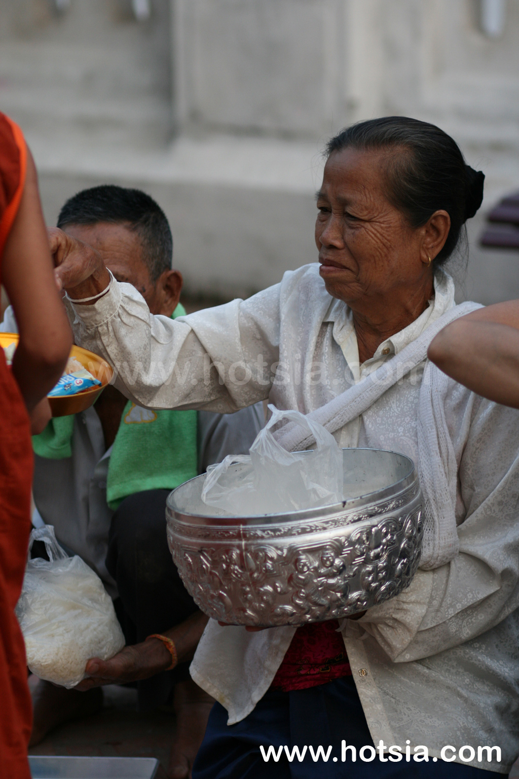 หลวงพระบาง การแต่งกายของชาวหลวงพระบาง