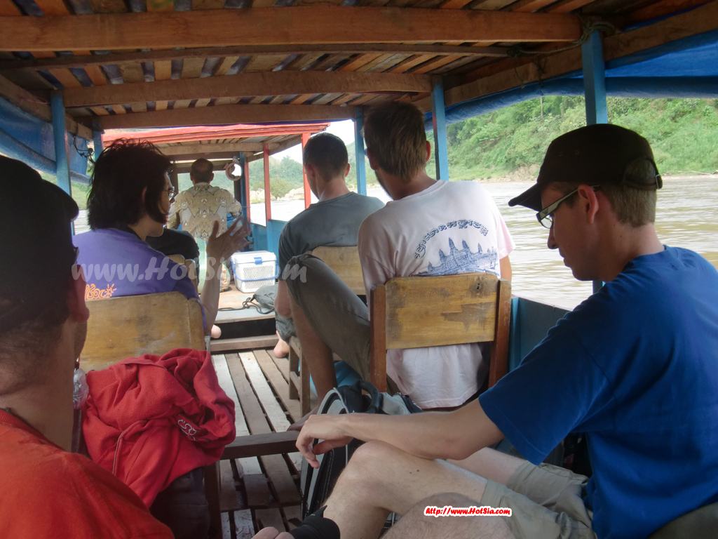หลวงพระบาง ล่องเรือจากเมืองขัวไปเมืองงอย(muang khua to muang ngoi)