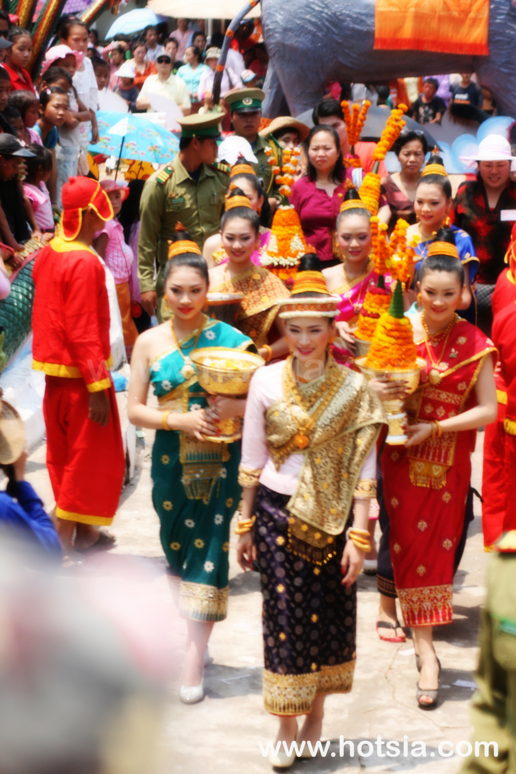 หลวงพระบาง นางสังขาน สงกรานต์หลวงพระบาง