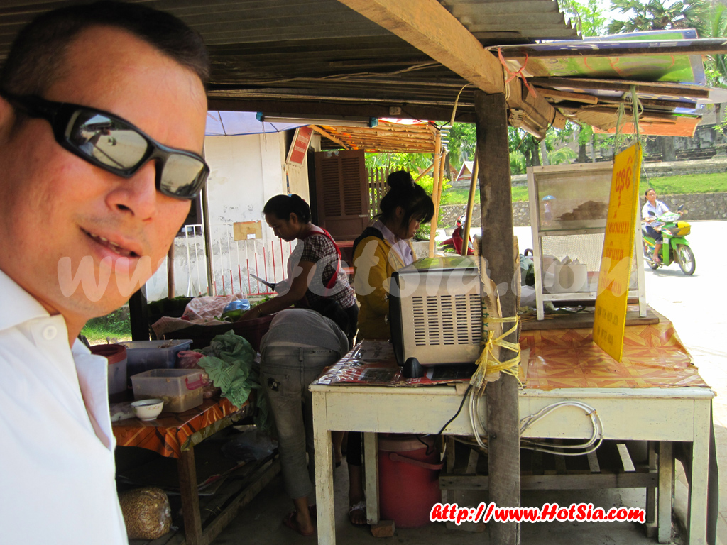 หลวงพระบาง แหนมเนืองวิชุน