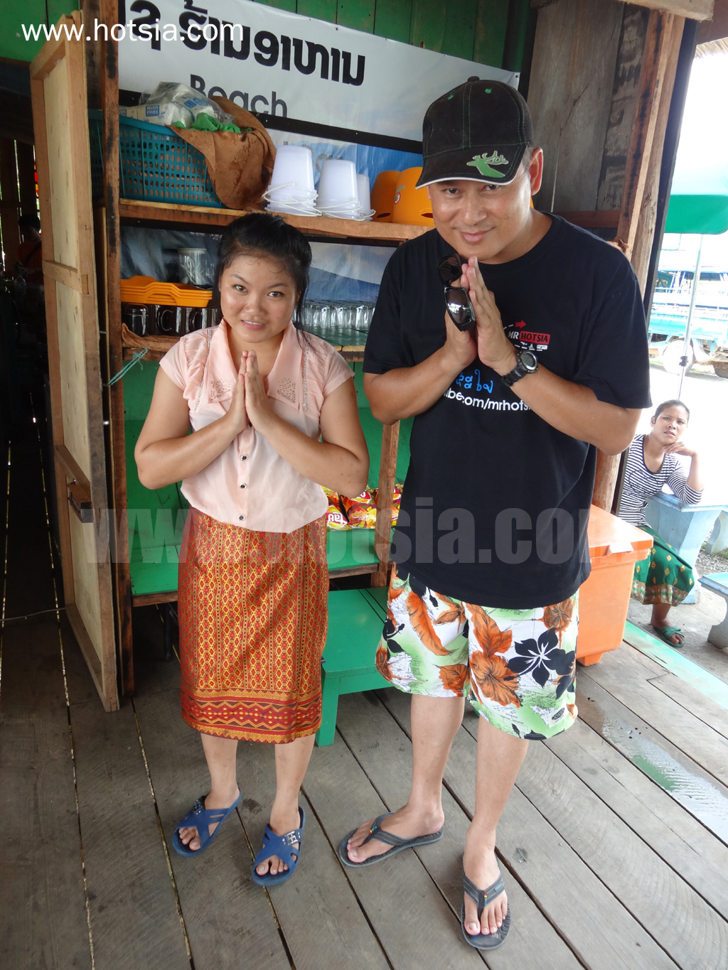 เที่ยวหลวงพระบางด้วยตัวเอง ร้านอาหารบีช วิวแม่น้ำโขงหลวงพระบาง