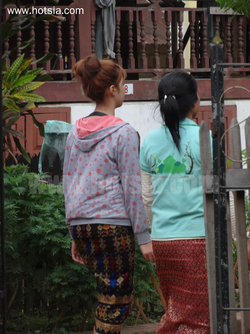 เที่ยวหลวงพระบางด้วยตัวเอง เฝอนางน้อยในหลืบซอยหลวงพระบาง