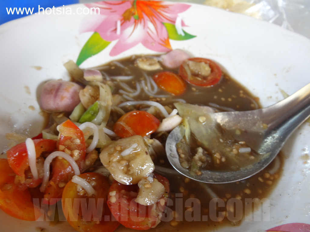 เที่ยวหลวงพระบางด้วยตัวเอง ส้มตำลาวหลวงพระบาง