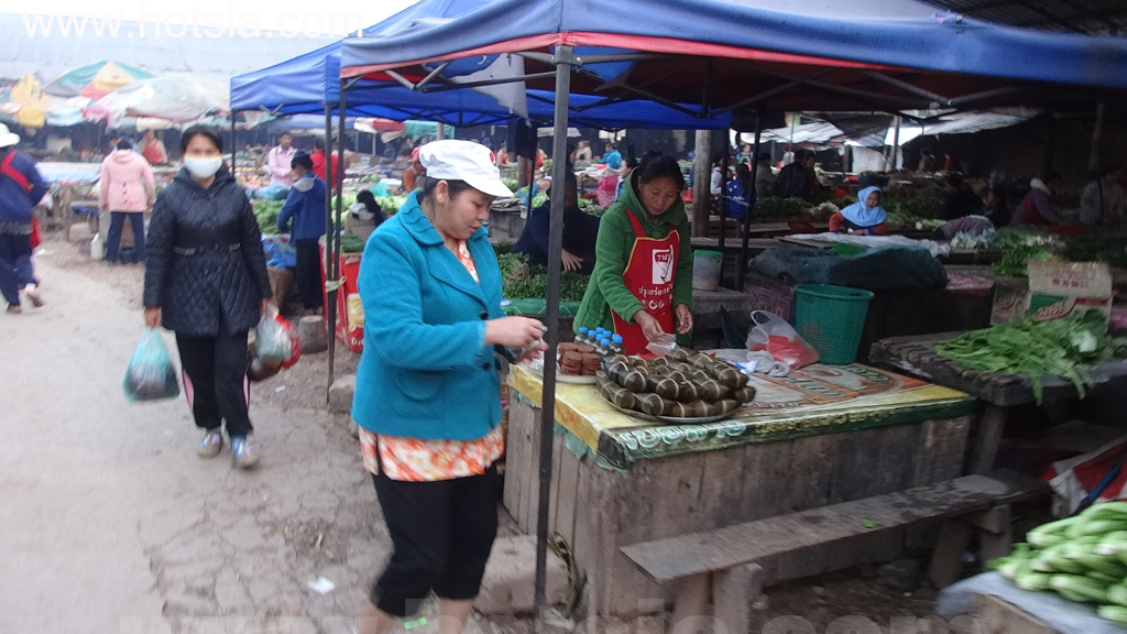 อุดมไชย ตลาดเช้าอุดมไชย 2014