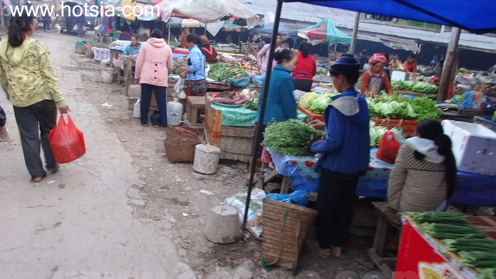 อุดมไชย ตลาดเช้าอุดมไชย 2014